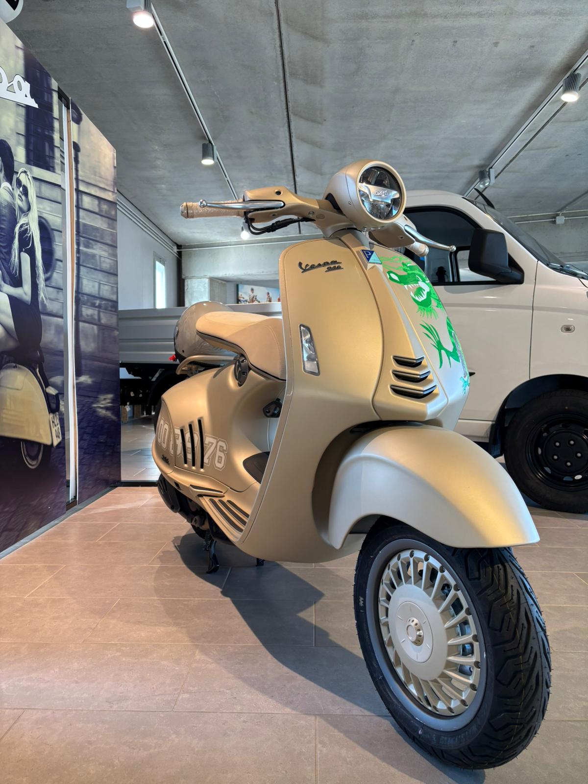 Vespa Dragon 946 Limited Edition